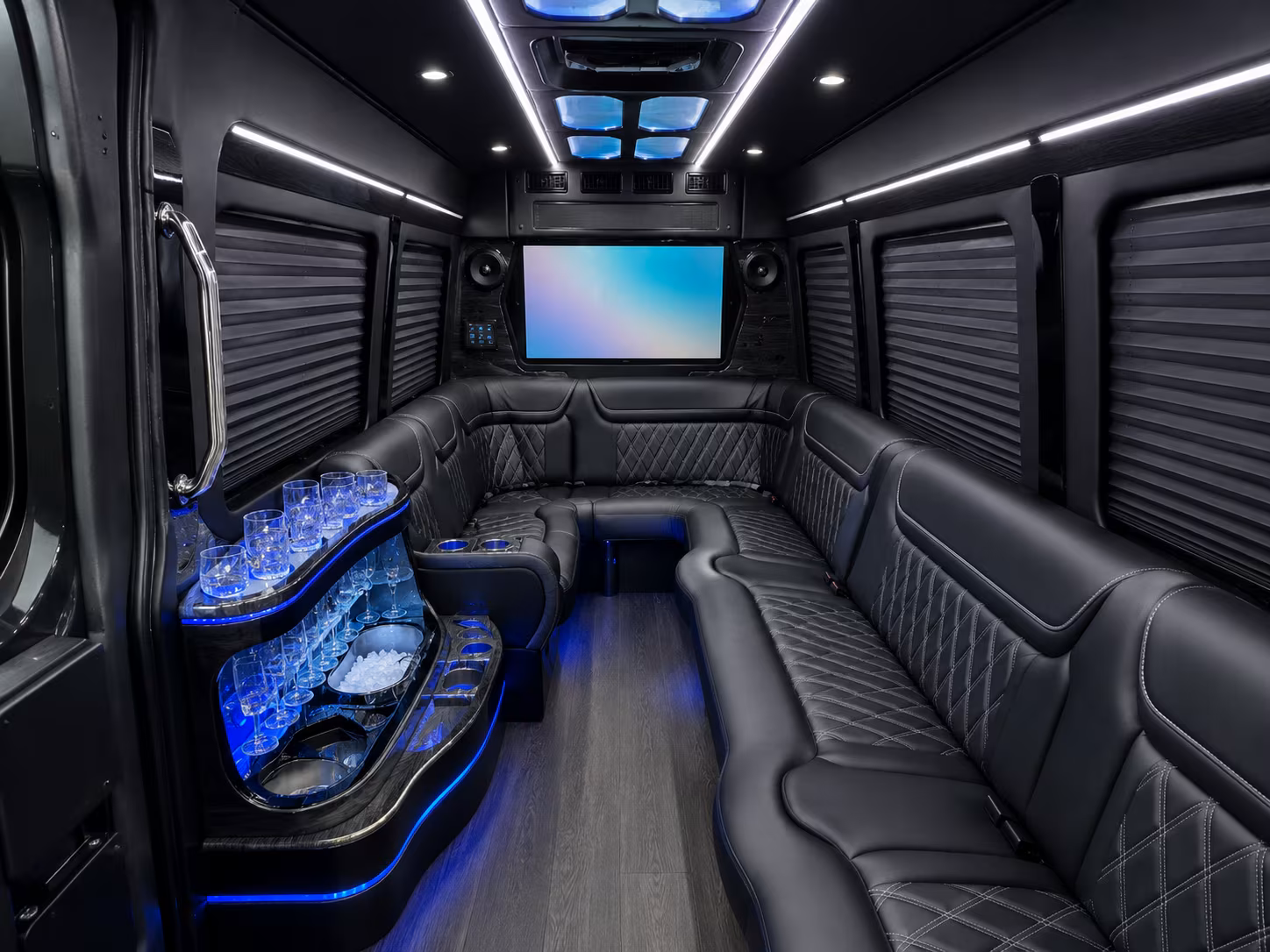 bike week and biketoberfest bus rentals from deltona to daytona beach